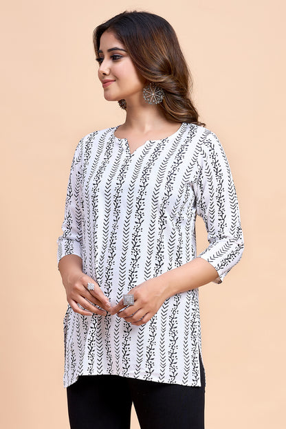 "Trendy Delta Fabric Tunic for Women – Skin-Friendly & Wrinkle-Free"