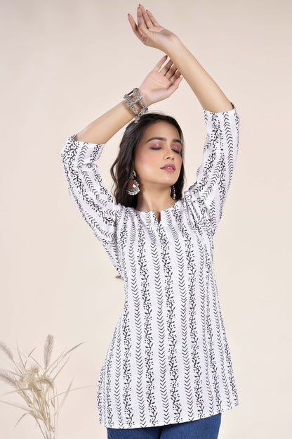 "Trendy Delta Fabric Tunic for Women – Skin-Friendly & Wrinkle-Free"